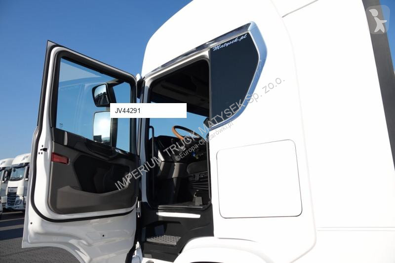 Tahač Scania 450