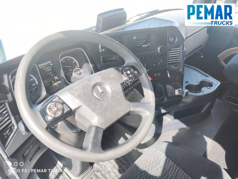 Traktor Mercedes