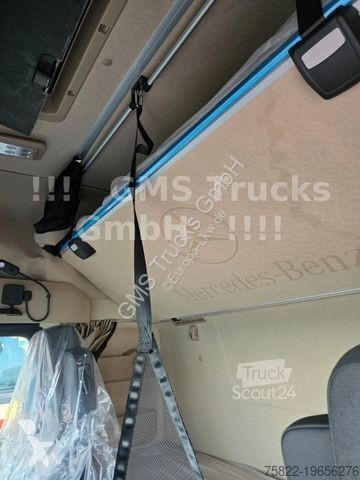 Trekker Mercedes 1842 / NEU - 0KM / Mega / Unfall