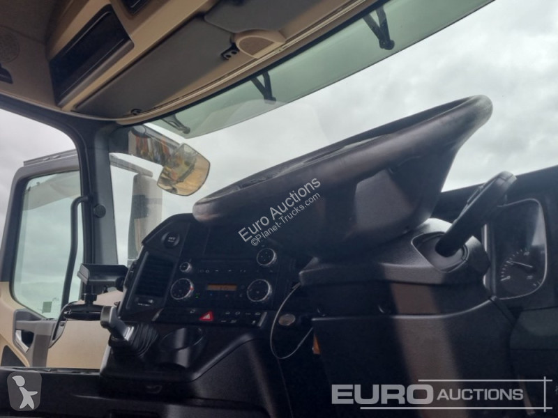 Tracteur Mercedes 1840