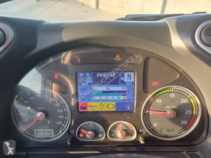 Traktor Iveco