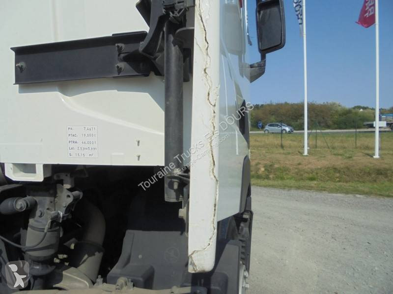Traktor Renault