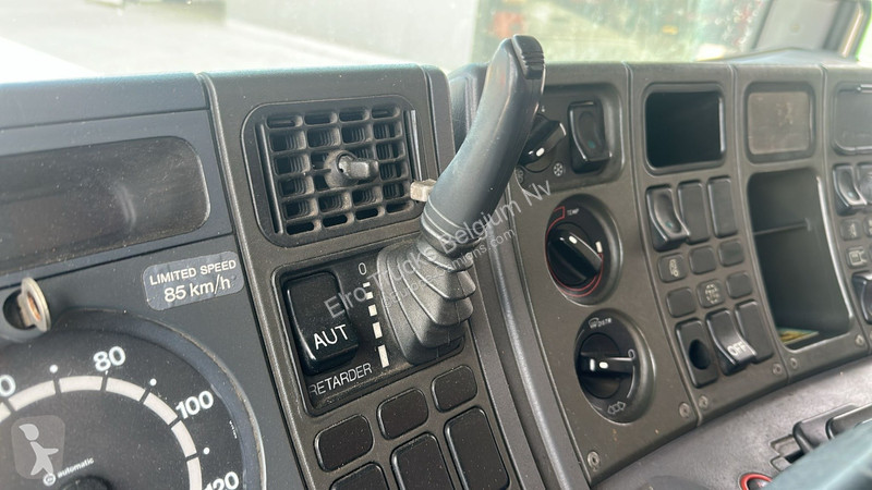 Tracteur Scania 124-470 (MANUAL GEARBOX / BOITE...