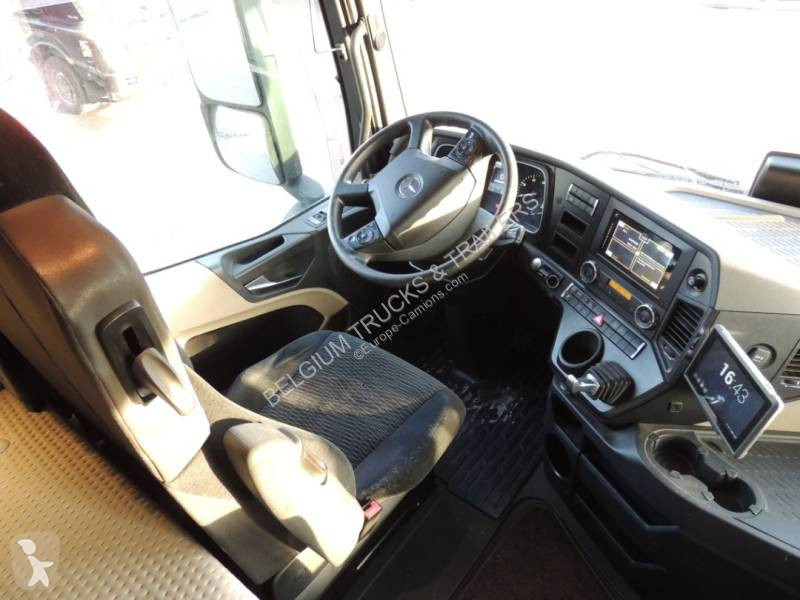 Traktor Mercedes