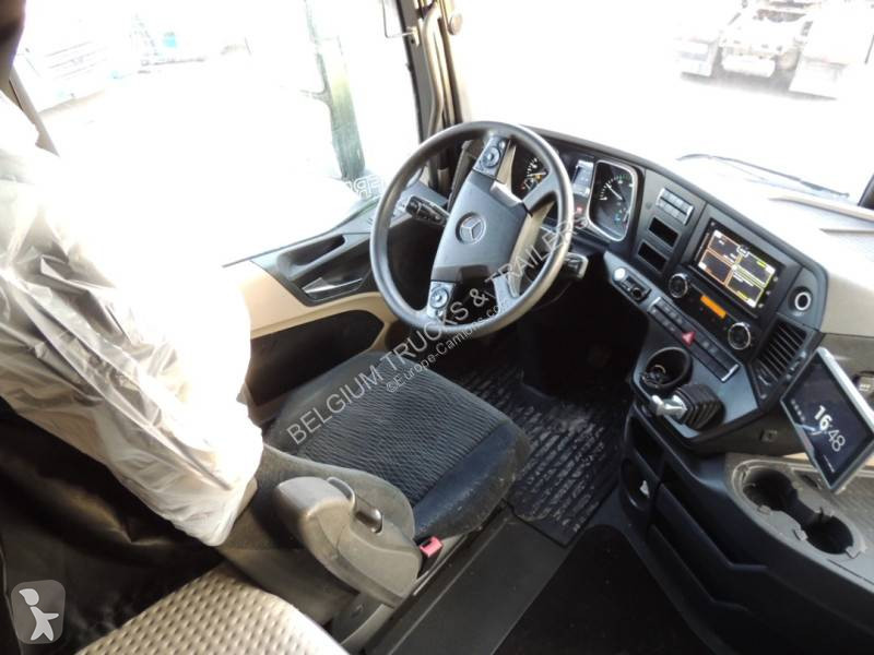 Traktor Mercedes