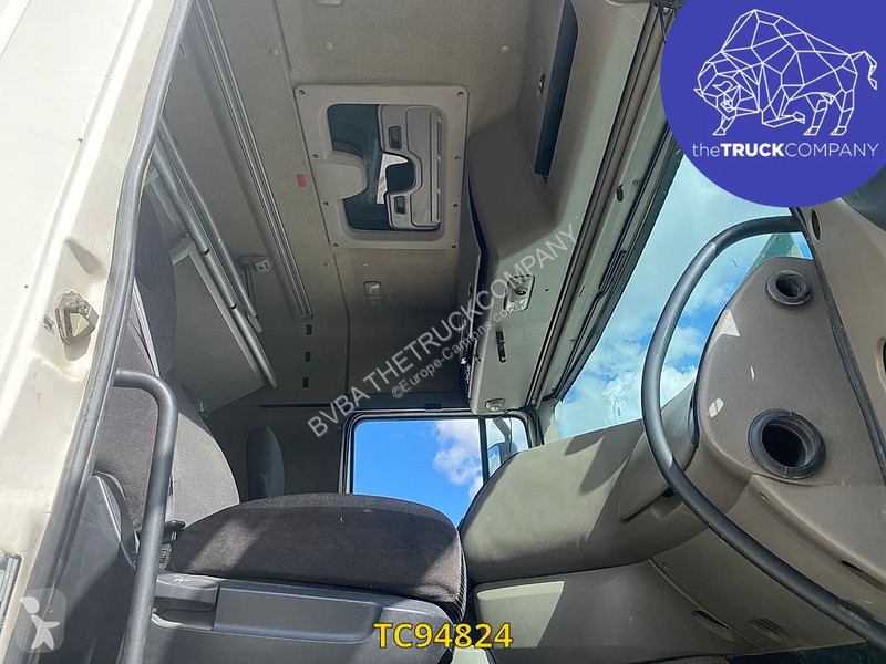 Tracteur DAF 460