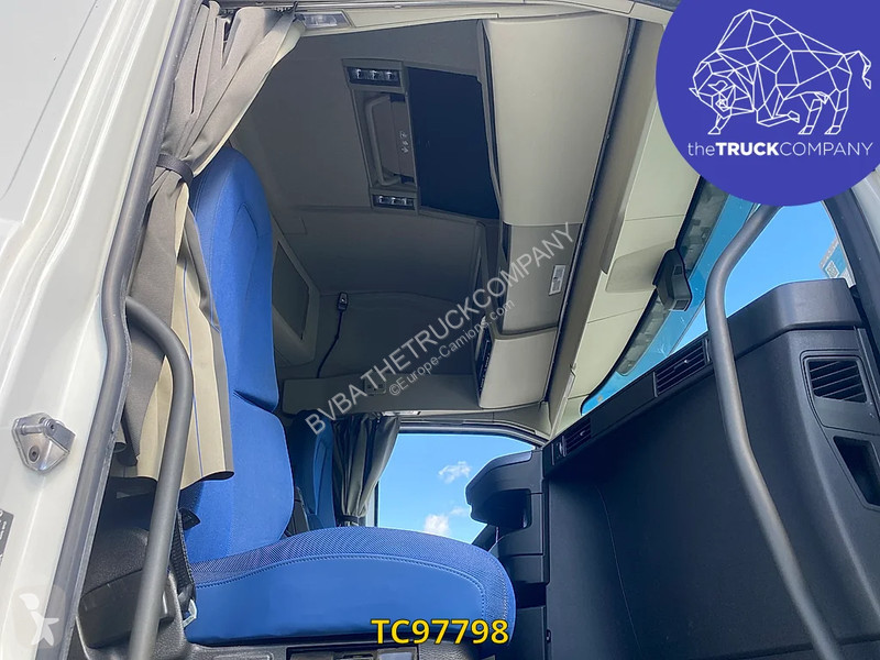 Traktor Volvo 500