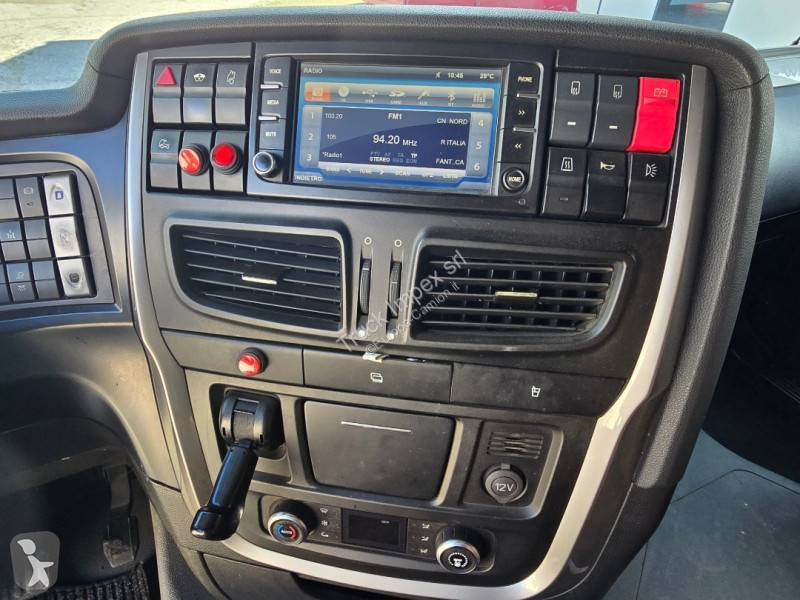 Traktor Iveco