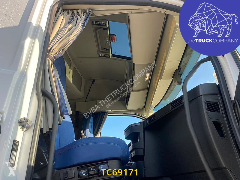 Traktor Volvo 500