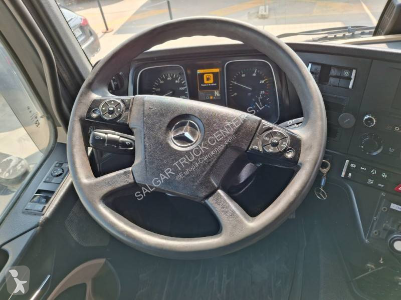 Traktor Mercedes