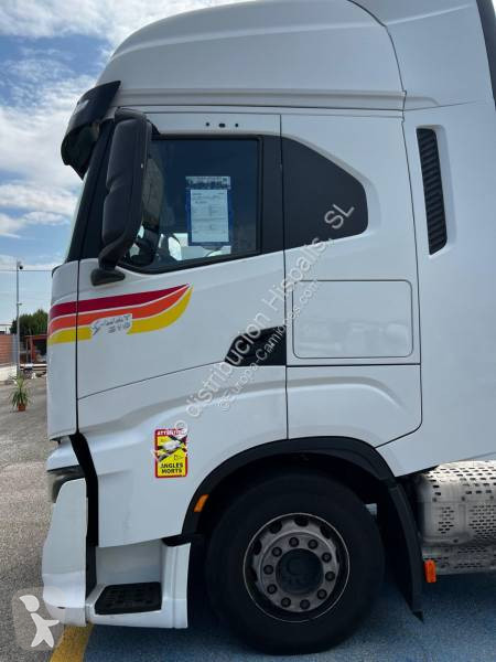 Cabeza tractora Iveco 510