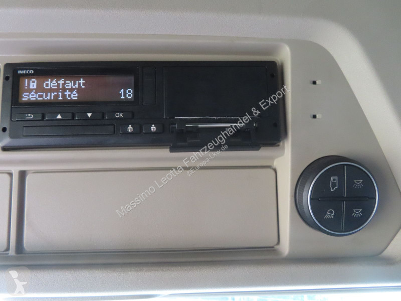 جرار Iveco S-Way 480 Intarder FZ.21