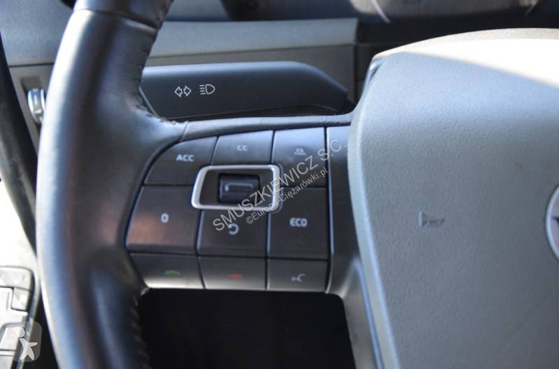 جرار Volvo