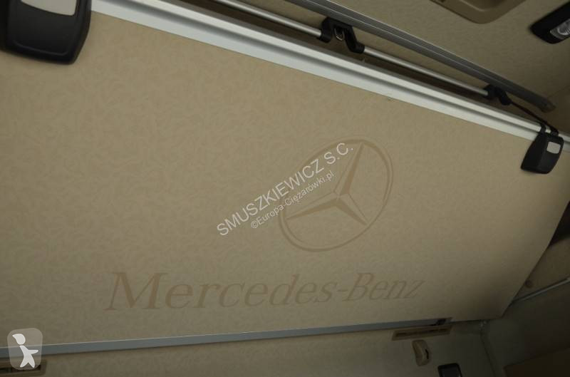 Cap tractor Mercedes