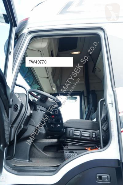 Влекач Iveco / 510 / I-PARK COOL / FULL AIRMATIC