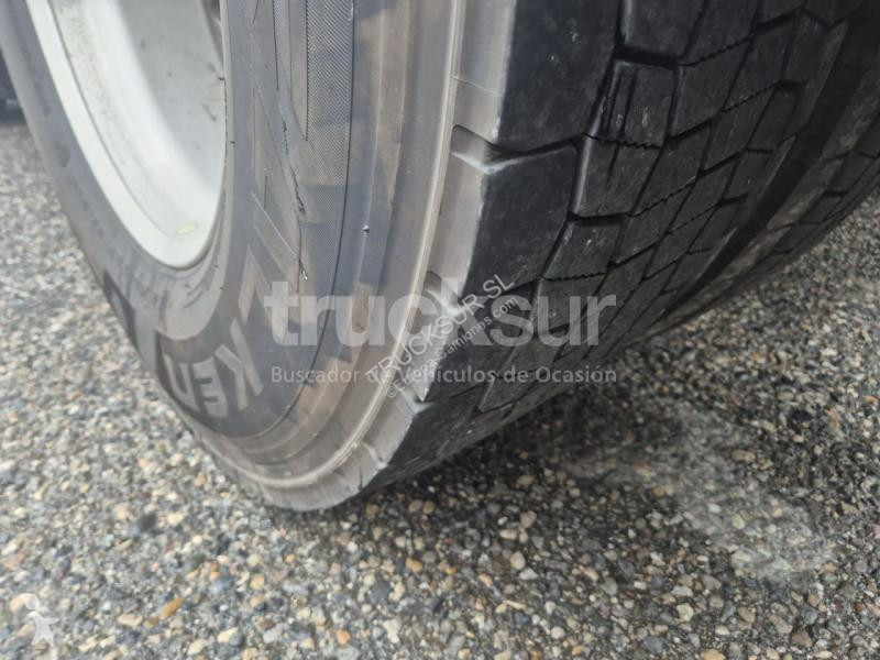 جرار DAF 530FT