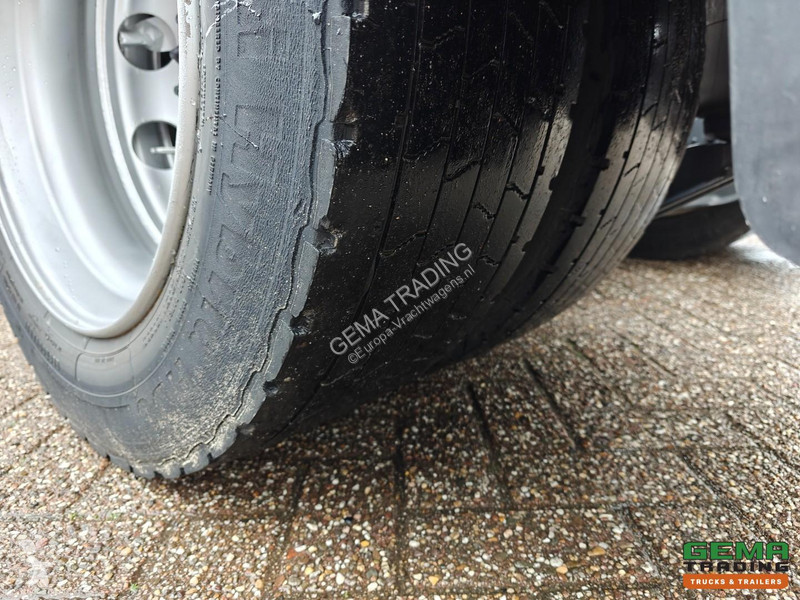 جرار Volvo 4x2 Globetrotter Euro6B - Stainless...