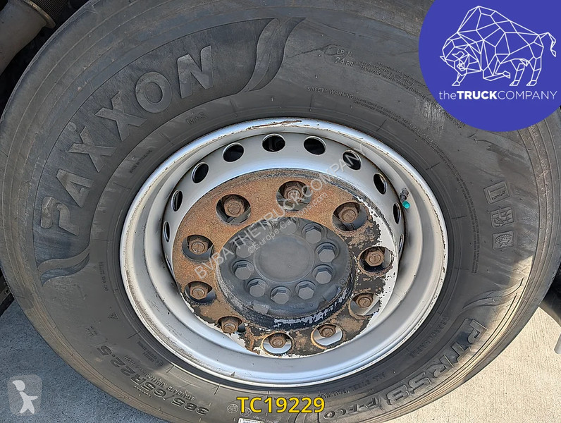 جرار Mercedes 2646