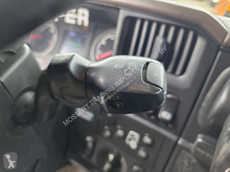 Scania R560 6X2 HNA Scania R560 V8 6x2 Tractor...