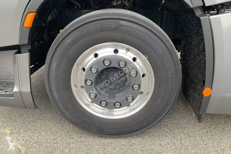 جرار Iveco