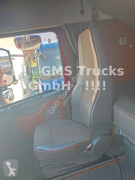 جرار Volvo - 660 / 6X4 / BIG AXLE / 100ton