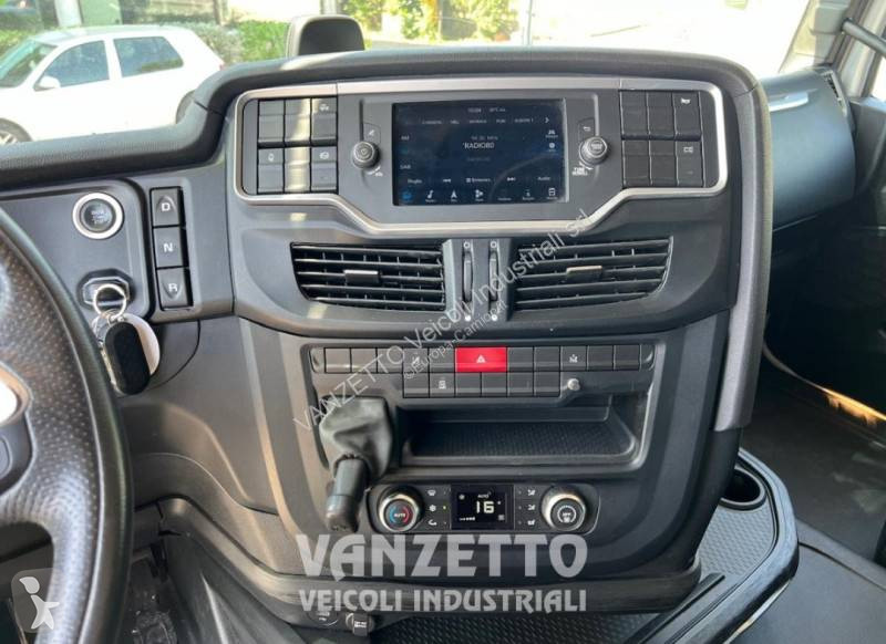 جرار Iveco