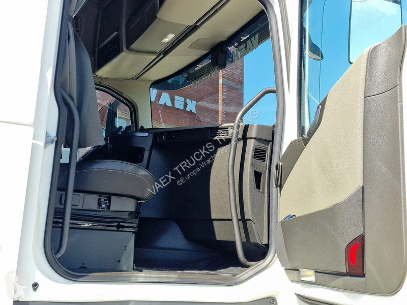 جرار Volvo 13500 Globetrotter XL 6x2 - Retarder...