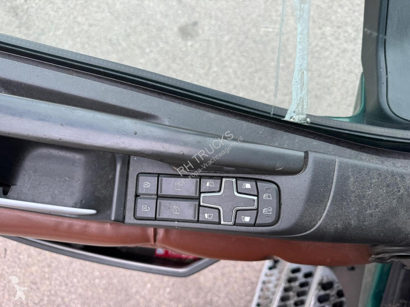 Trattore Stradale Volvo 16750 8X4 EURO 6 - 100...