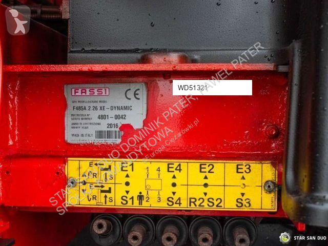 Влекач Mercedes MERCEDES BENZ 3251 8x4 Fassi F...