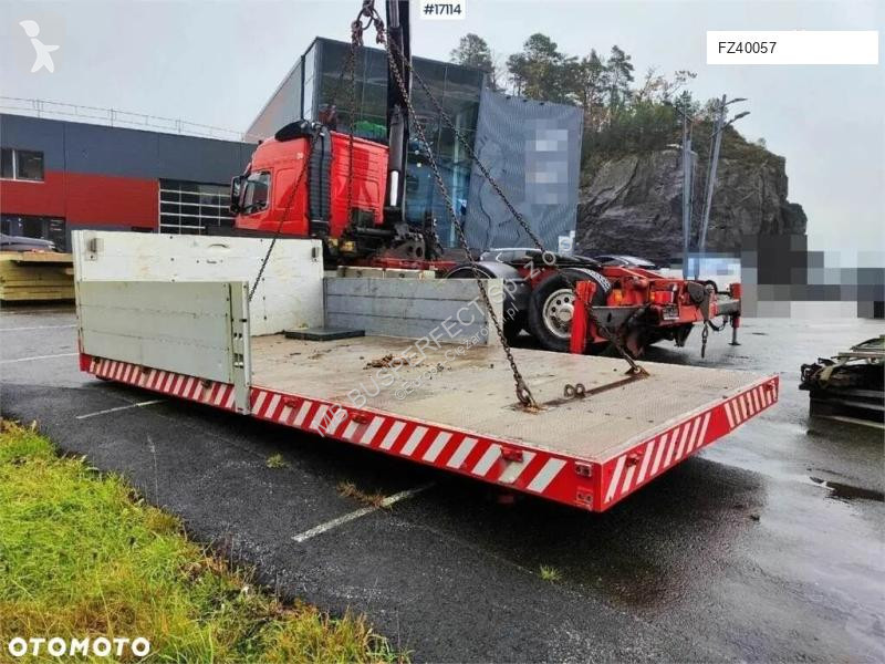 Влекач Volvo PK32002