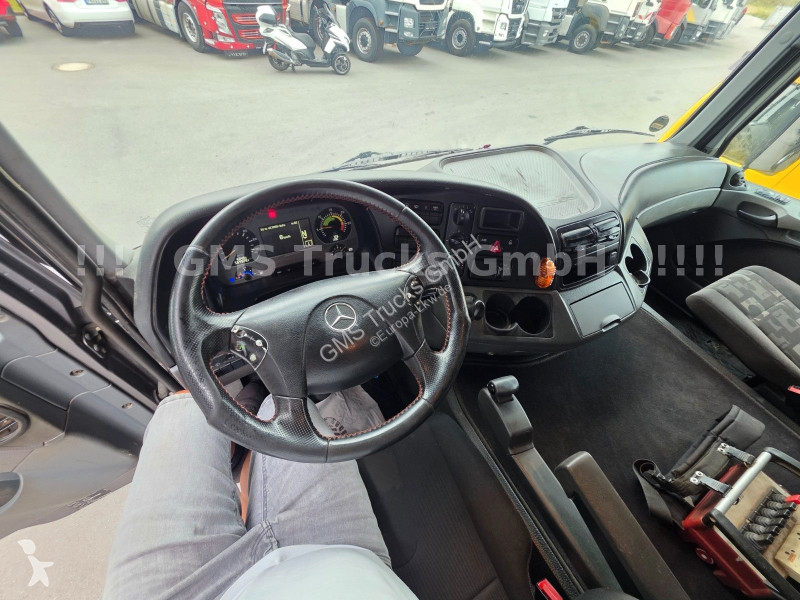 Traktor Mercedes 2860 V8 / 6X4 / EPS / Ret / Kran