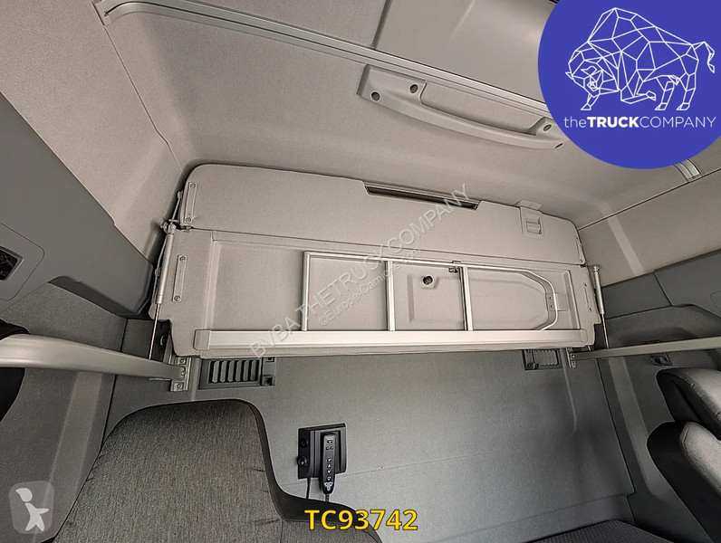 جرار Renault T 480
