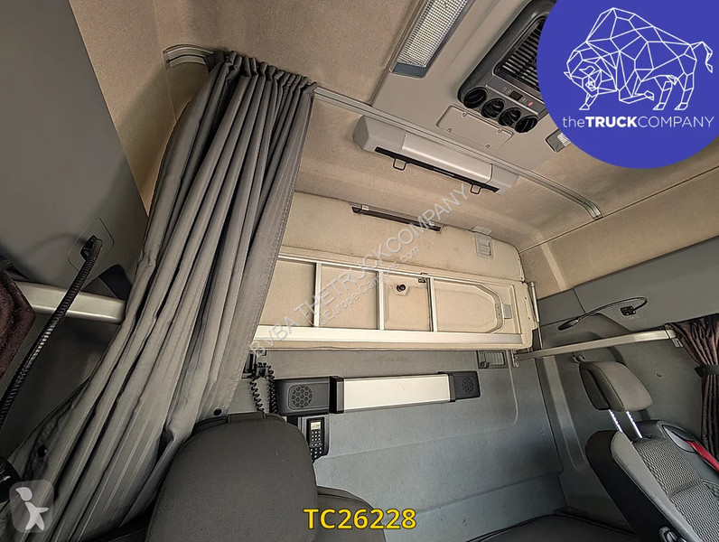 جرار Renault T 480