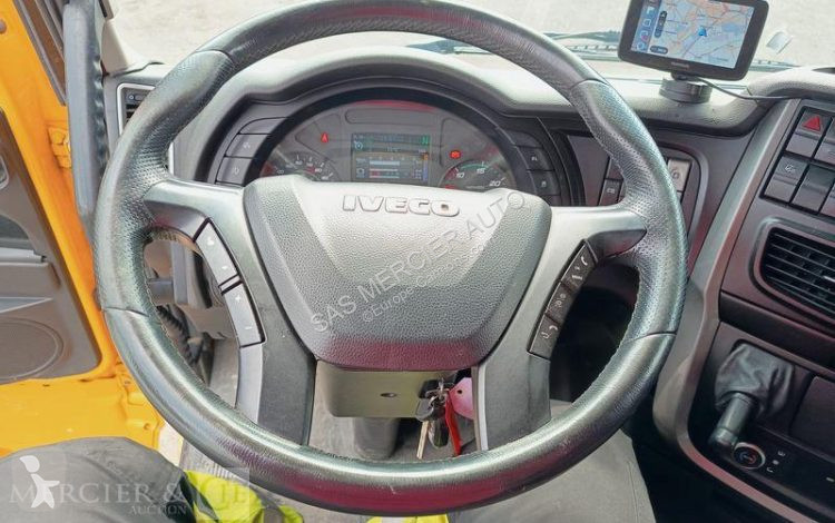 جرار Iveco
