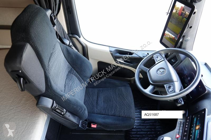 Влекач Mercedes ACTROS 1845