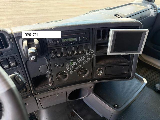 Влекач Scania 1355