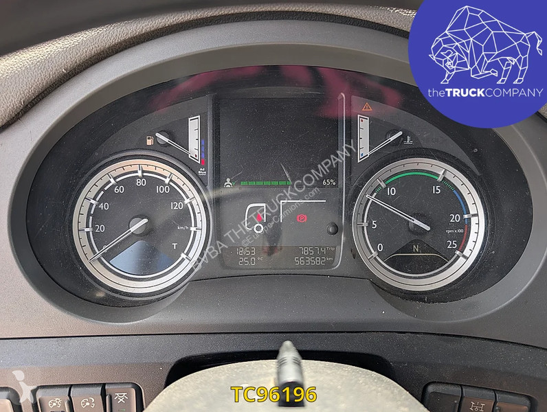 جرار DAF 440