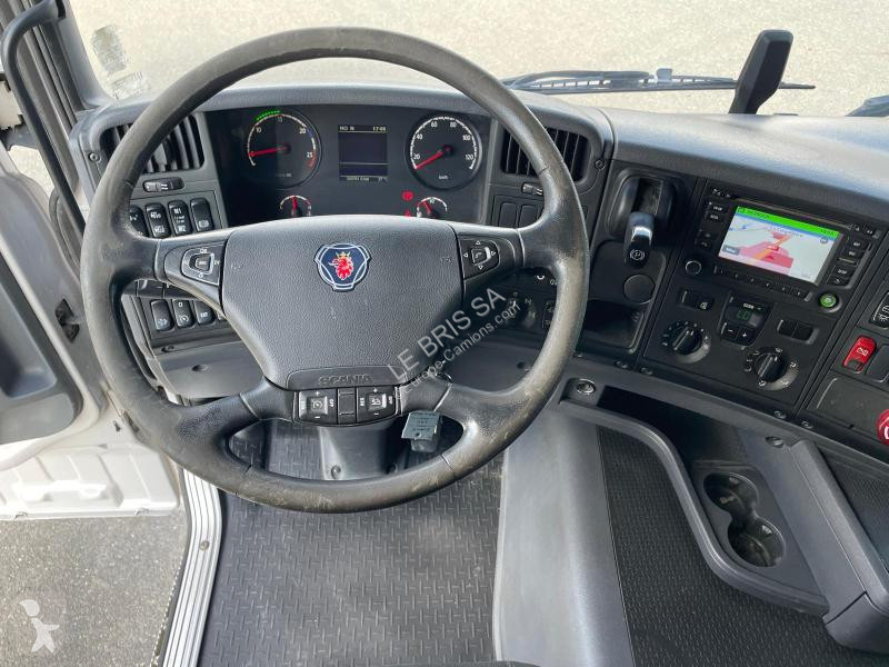 جرار Scania 490