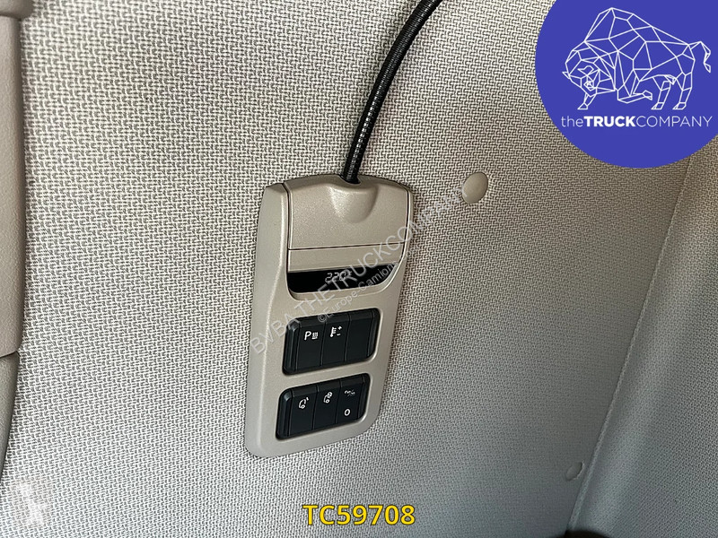 جرار DAF 430