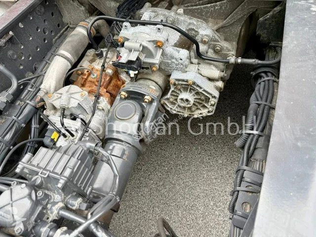 جرار Mercedes...
