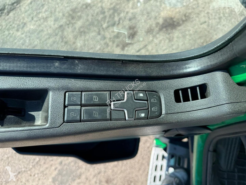 Trattore Stradale Volvo 4X2 EURO 6 + HMF...