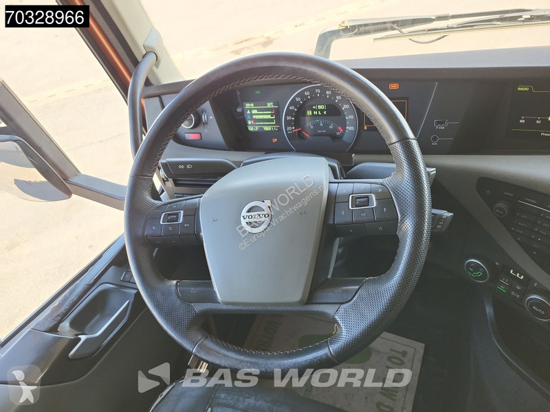 جرار Volvo 6X2 Globe Lift+Lenk Retarder...
