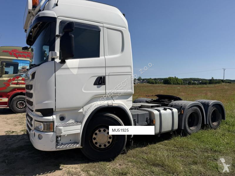 Влекач Scania R560