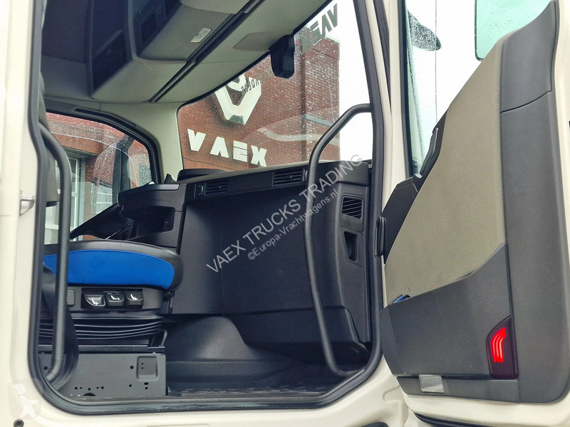 Tracteur Volvo 13460 Globetrotter XL 4x2 - I...