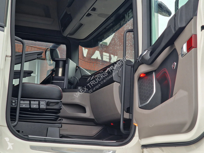 Cap tractor Scania R590 V8 NGS Highline 6x2 -...