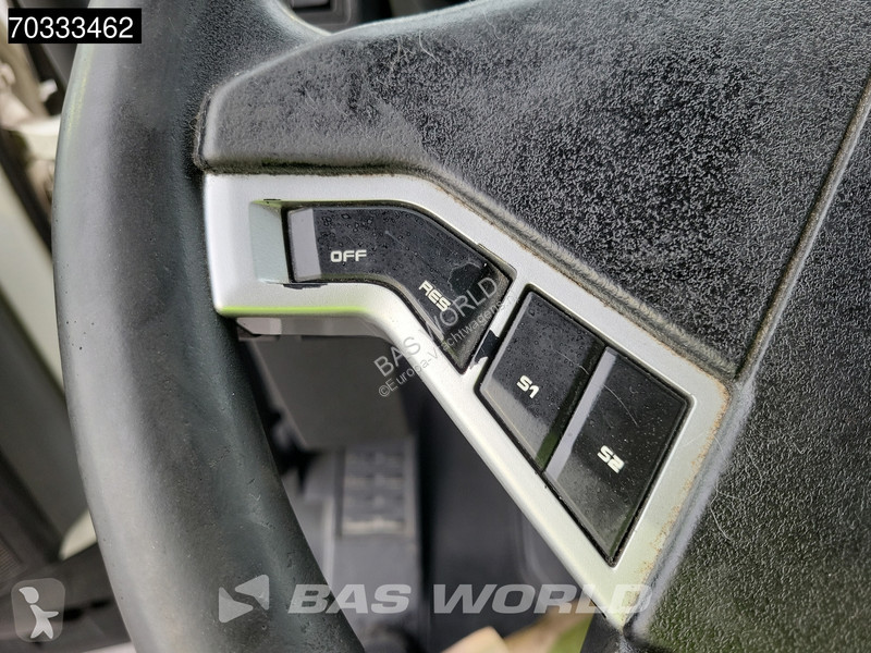 Traktor Renault T 440 T 4X2 SleeperCab LED