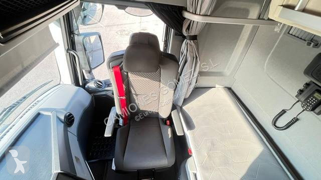 Cabeza tractora Renault