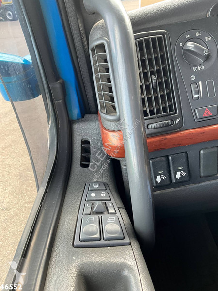 Cabeza tractora Volvo 520 8x4 Euro 5...
