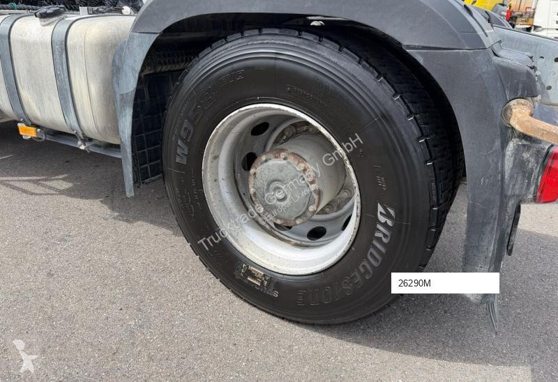 Cabeza tractora Mercedes 1846