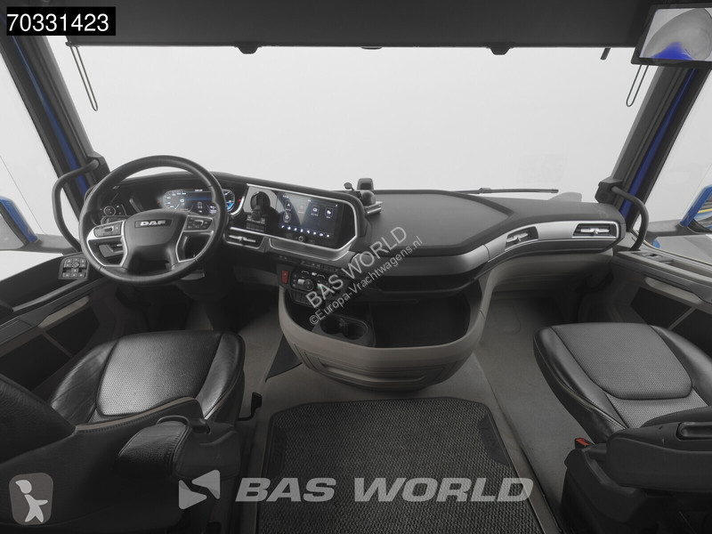 Trekker DAF 530  4X2 Special! Retarder Full-Air...